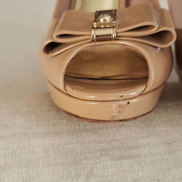 Coach Shoe Womens 9 Starla Nude Bow Peep Toe Platform Patent Leather Pumps - Picture 10 of 10